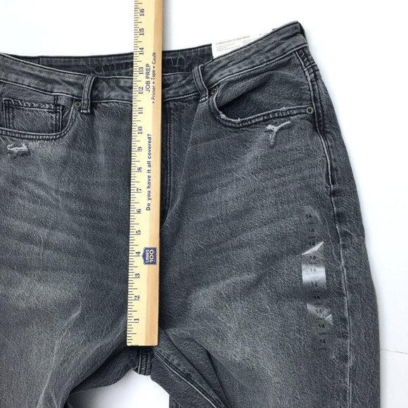 NEW American Eagle Jeans Faded Black Highest Rise Mom Distressed size 14L - Picture 7 of 9